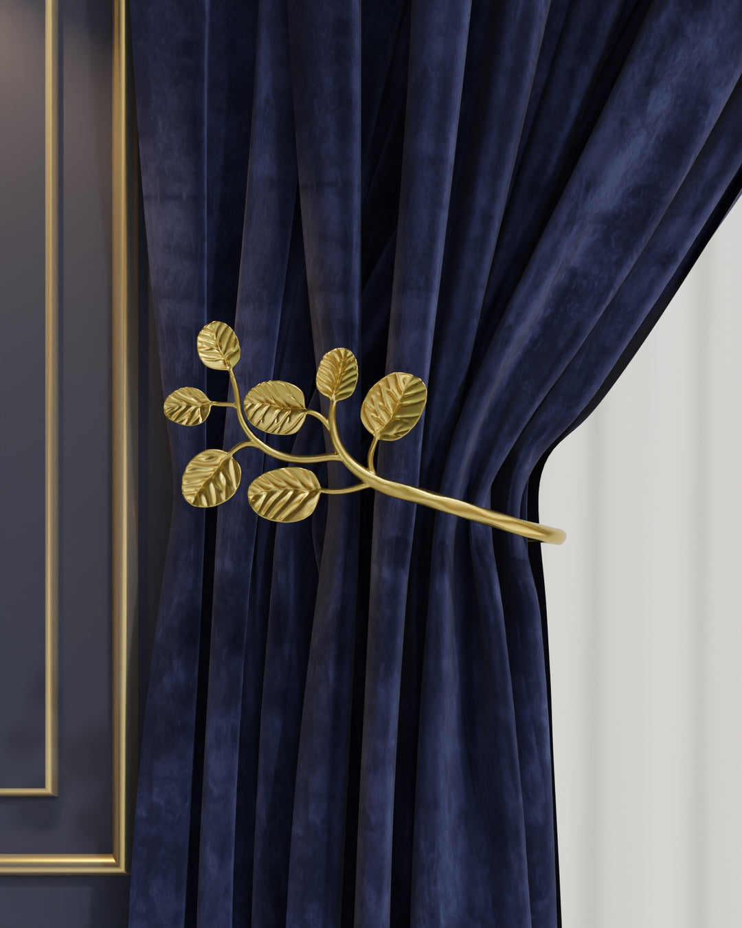 Decorative gold curtain holder 